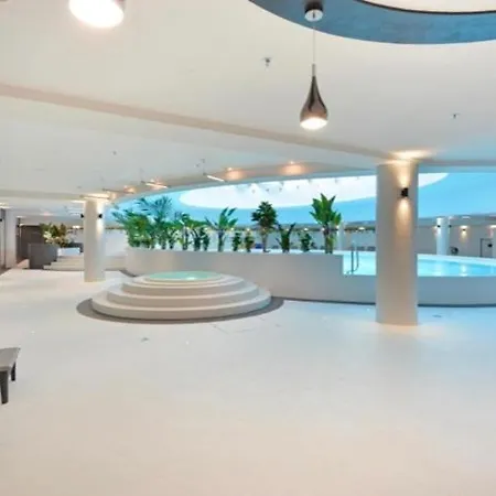 Lejlighed Hanza Tower In Downtown Spa & Jacuzi & Sauna & Pool